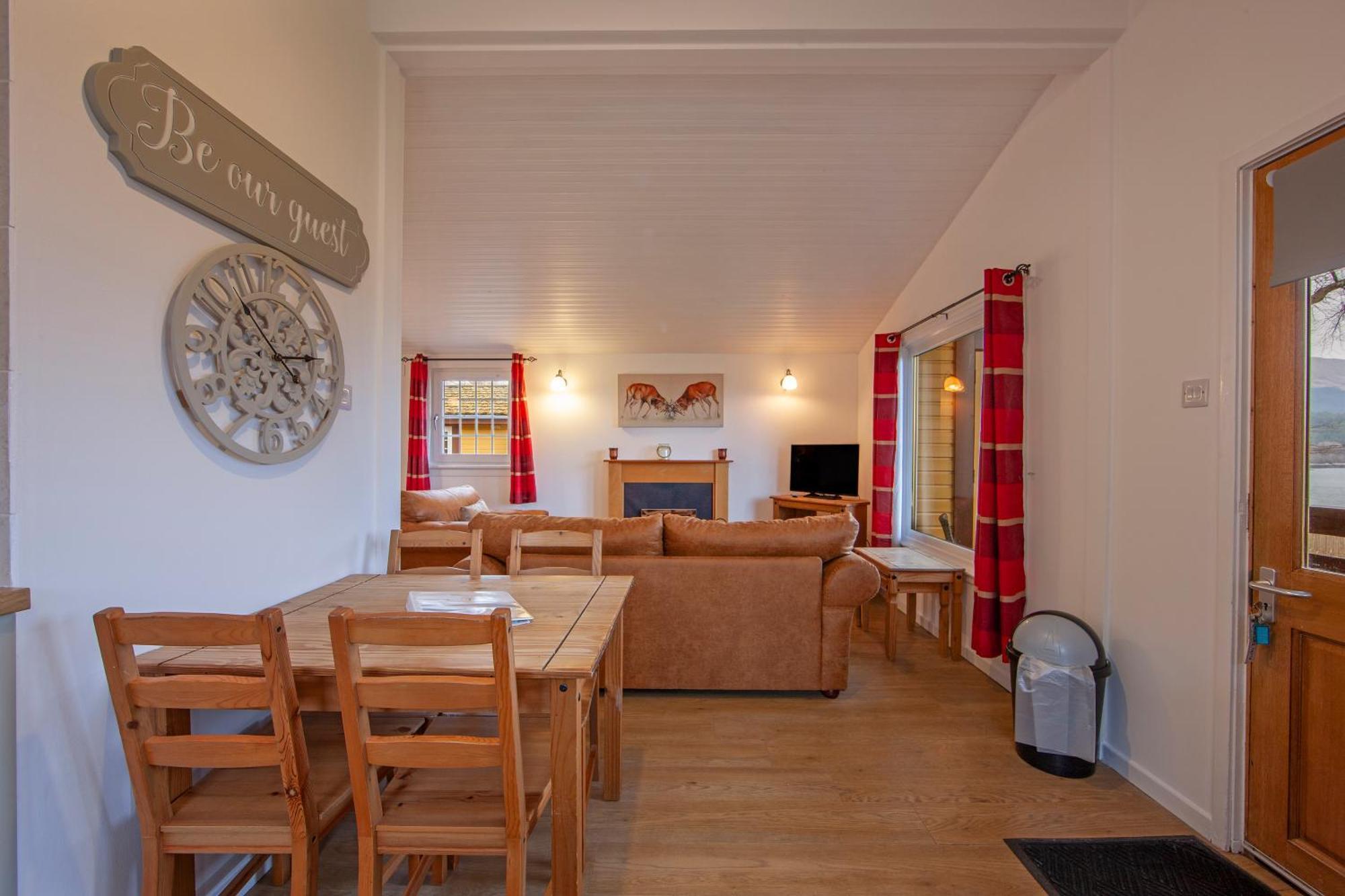 Appin Holiday Homes -Caravans, Lodges, Shepherds Hut And Train Carriage Stays Exterior photo