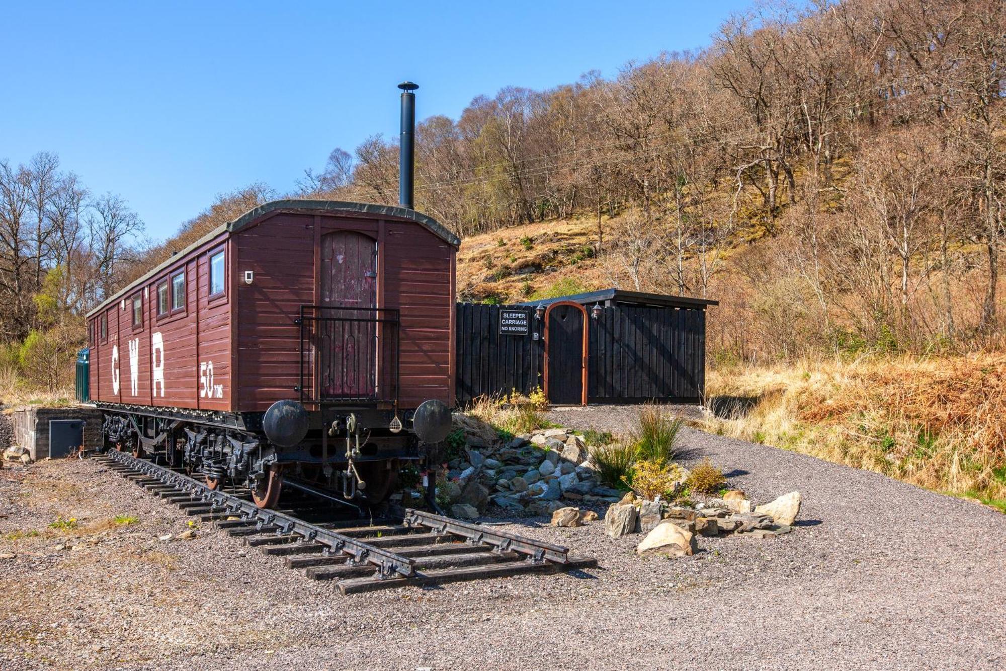 Appin Holiday Homes -Caravans, Lodges, Shepherds Hut And Train Carriage Stays Exterior photo