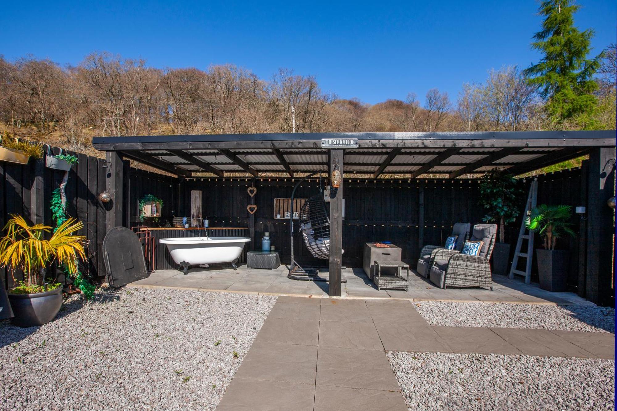 Appin Holiday Homes -Caravans, Lodges, Shepherds Hut And Train Carriage Stays Exterior photo